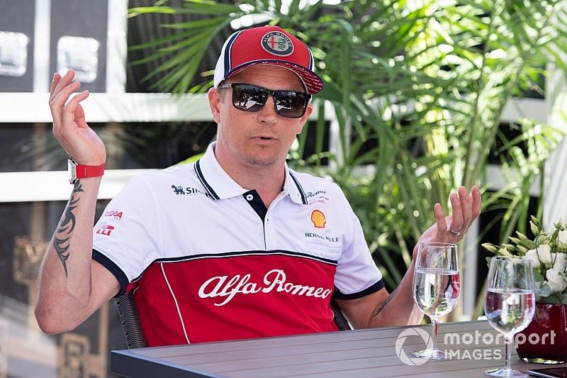 Райкконен отказался читать контракт с Alfa Romeo и запретил команде ныть и жаловаться