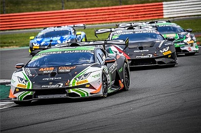 Il Lamborghini Super Trofeo accende la notte di Misano