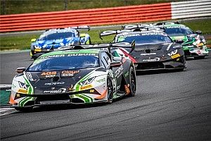 Il Lamborghini Super Trofeo accende la notte di Misano