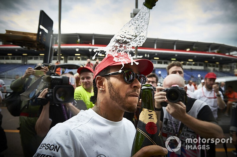 Hamilton: "Posso correre almeno altri cinque mondiali di Formula 1"