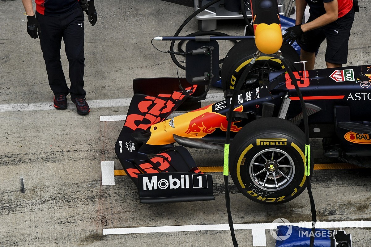 Элбон не получит новое антикрыло Red Bull. Его сломал Ферстаппен