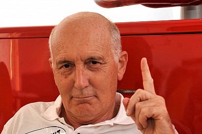 Ghini: "L'auto che piace, forse non emoziona"