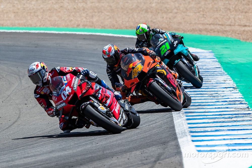 Espargaró: “La KTM es más rápida que la Ducati en todo menos la recta”