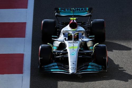 Finalement, la Mercedes "z&eacute;ro ponton" a &eacute;t&eacute; la meilleure de l'&egrave;re 2022-2025