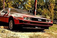 Czerwony DeLorean uratowany