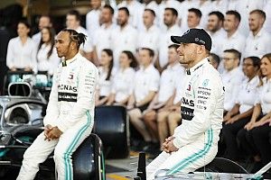 Bottas már tanulmányozza Hamilton adatait, stílusát, hogy legyőzhesse őt