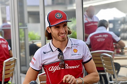 Giovinazzi renueva con Alfa Romeo; Hulkenberg, ¿al DTM?