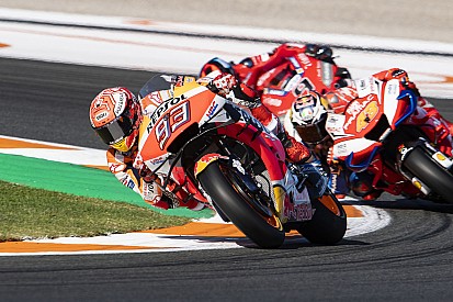 Маркес завершил сезон MotoGP победой в Валенсии