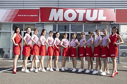 Galeri: MotoGP Japonya grid kızları