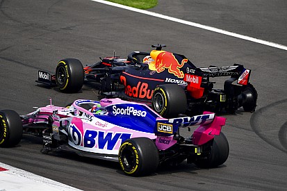 Pérez káromkodása Verstappen miatt Mexikóban: videó