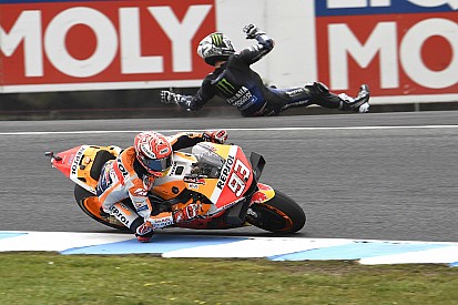 Márquez fait chuter Viñales dans le dernier tour ; Miller brille chez lui !