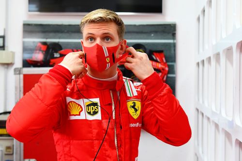 Ferrari официально прекратила отношения с Шумахером