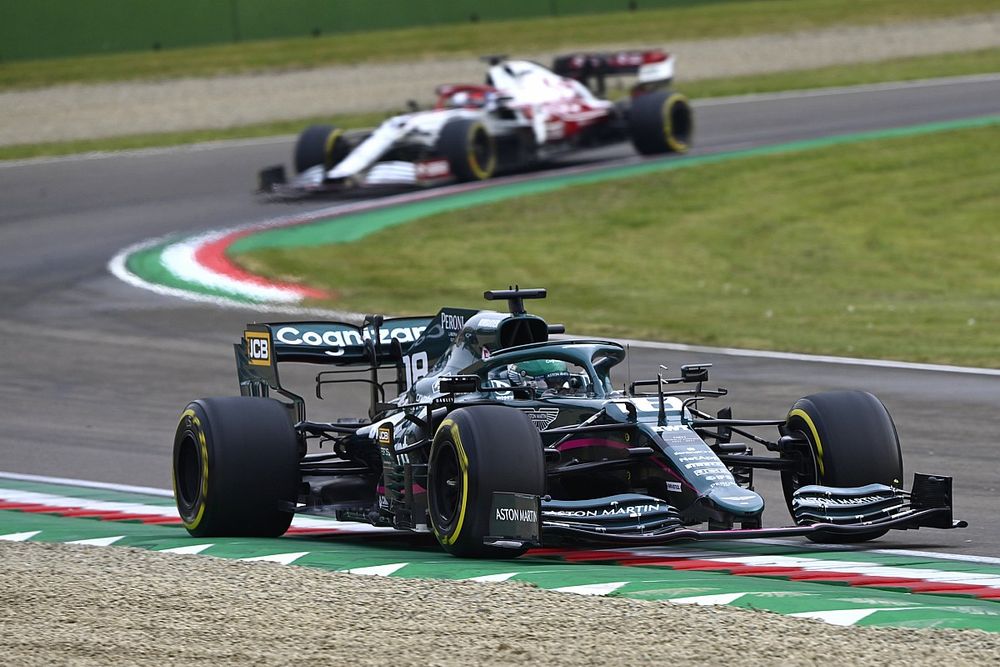 Stroll en Raikkonen lopen tijdstraf op in Imola, Alonso pakt punt