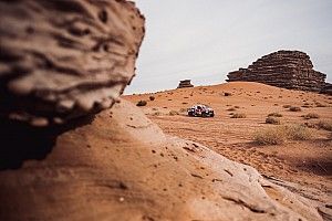 Al Attiyah sigue ganando etapas en el Dakar, pero Peterhansel aguanta