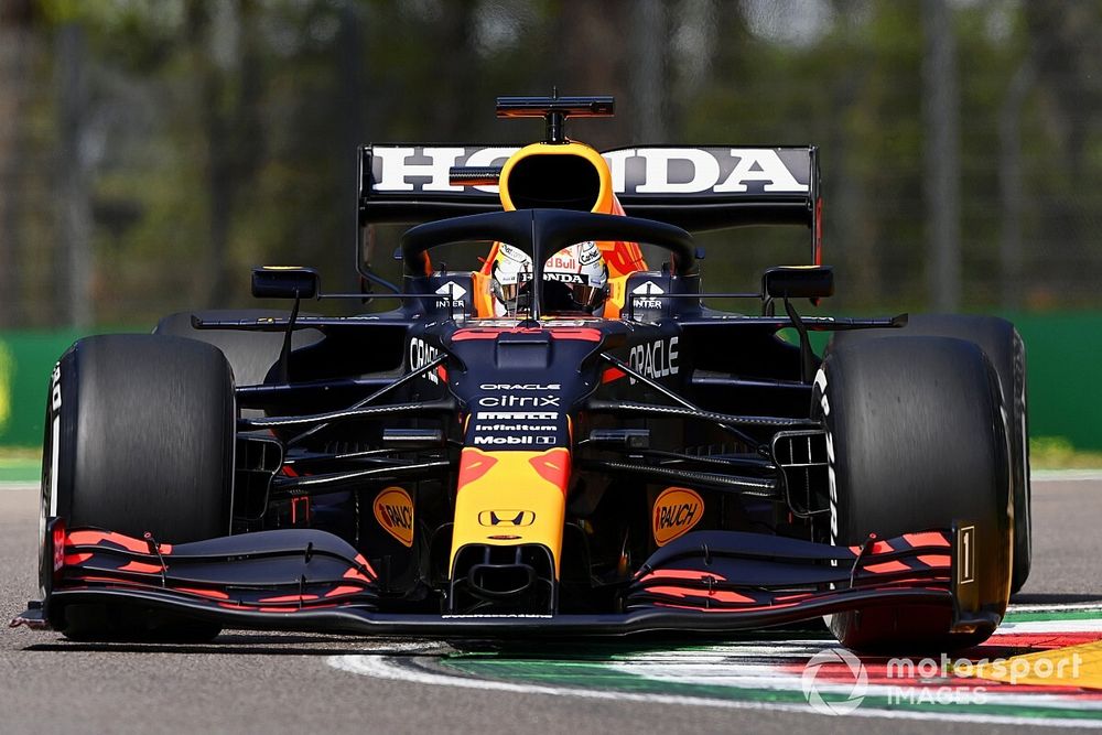 Verstappen valt stil in tweede training: "Probleem met aandrijfas"