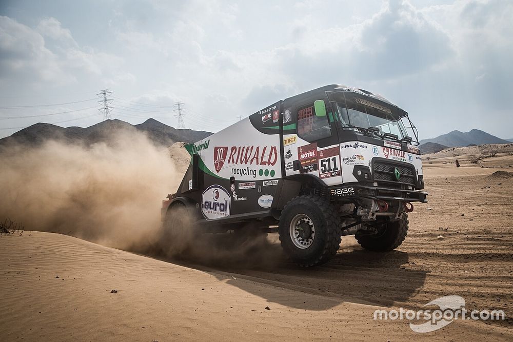 Huzink strandt met motorpech in tweede etappe Dakar 2021