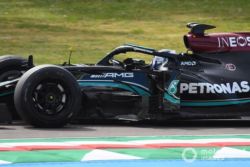 Bottas completa otro día de test con los Pirelli de 18" en Imola
