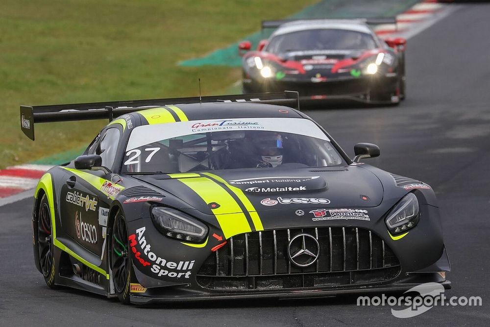 GT Sprint: doppia Pole per Ferrari-Spinelli a Vallelunga