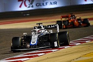 Russell a appris en se battant avec Vettel