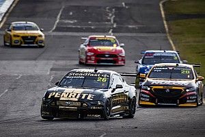 Supercars teams set to stay in Melbourne