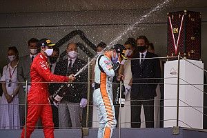 Norris Senang Sainz Lebih Dikenal berkat Prestasi di F1 2021