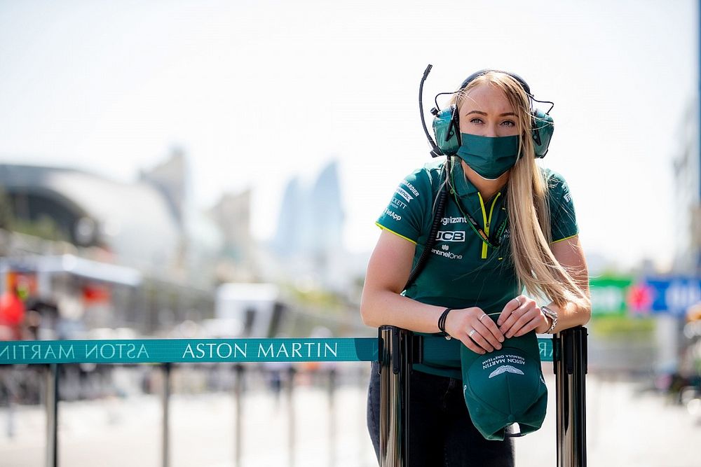 Jessica Hawkins, ambassadrice d'Aston Martin