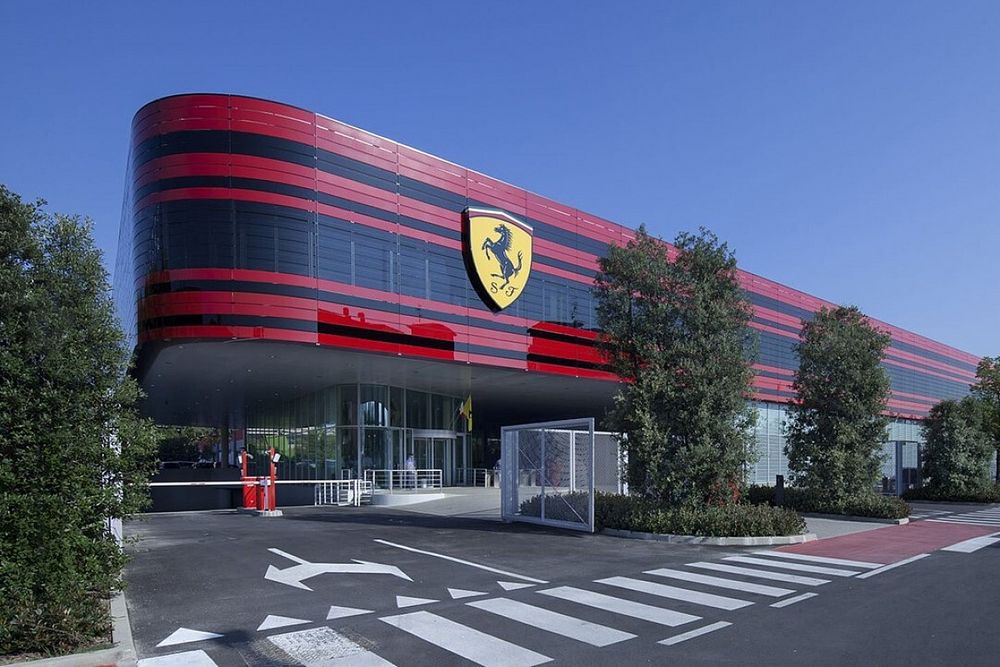 Elkészült a Ferrari régóta várt új szimulátora!