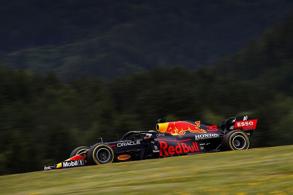 Avusturya GP 3. antrenman: Verstappen, 0.5 saniye farkla en hızlısı!