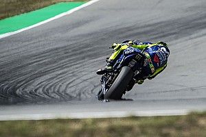 Rossi besorgt über Reifen: "Geht darum, wer weniger leidet"