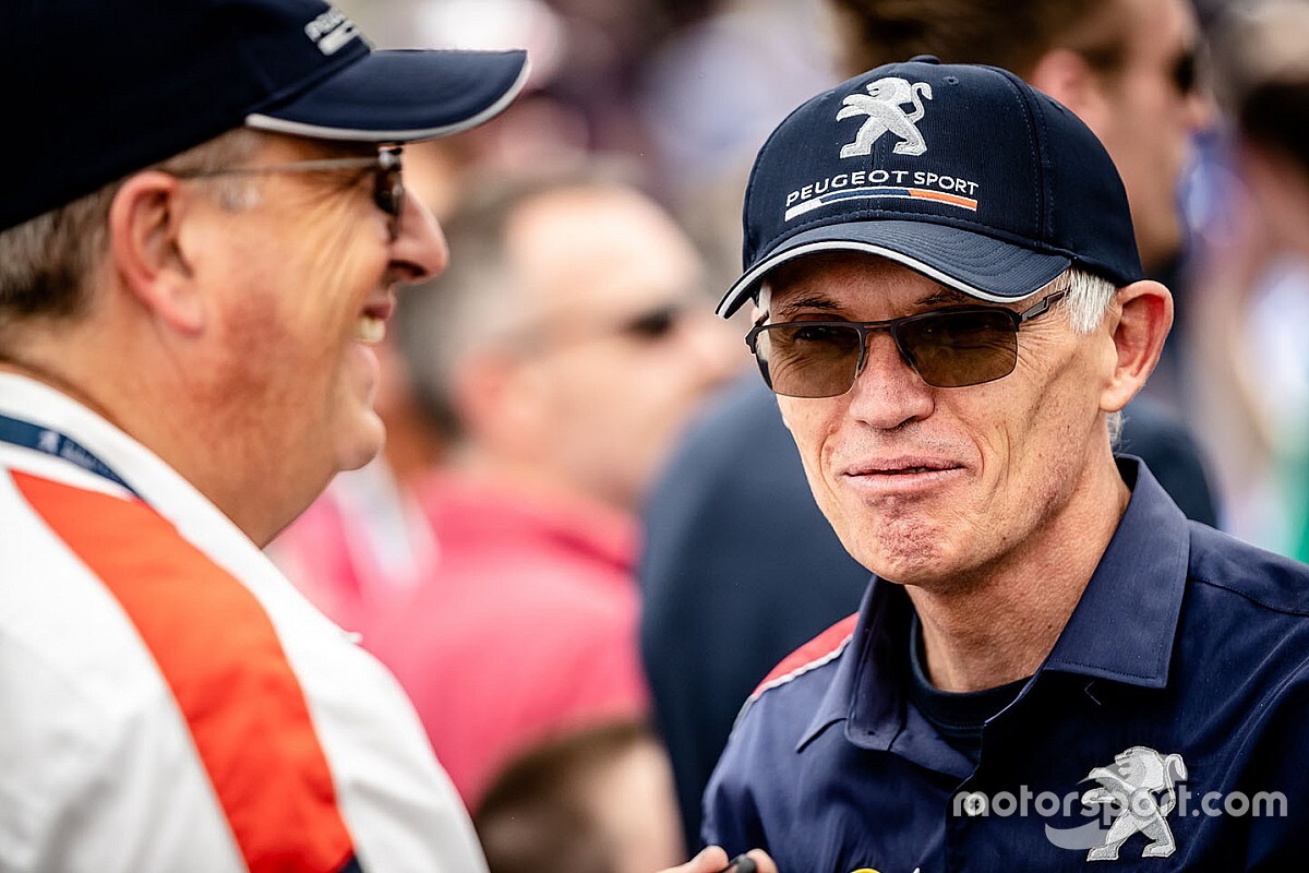 Chefe da Peugeot Citroën dará bandeirada inicial das 24h de Le Mans