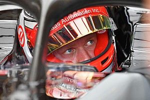 Magnussen: "No sé de qué va Alonso, está frustrado"
