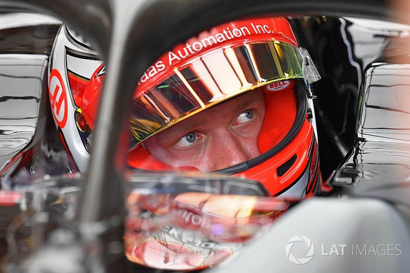Magnussen: "No sé de qué va Alonso, está frustrado"