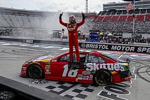 Trotz frühem Dreher: Achter Bristol-Sieg für Kyle Busch