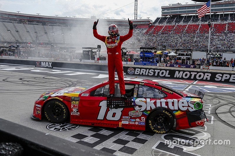Kyle Busch po raz ósmy