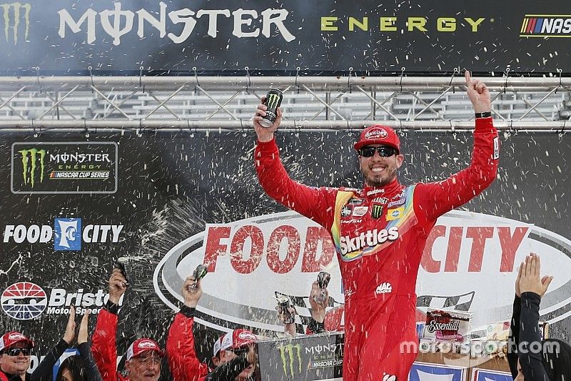 Race Winner Kyle Busch, Joe Gibbs Racing, Toyota Camry Skittles