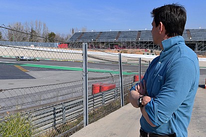 Вольф объяснил поражения Ferrari в сезоне-2019