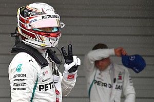 Hamilton y Mercedes logran una pole perfecta en Japón