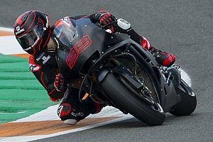 GALERI: Debut Lorenzo geber Honda RC213V