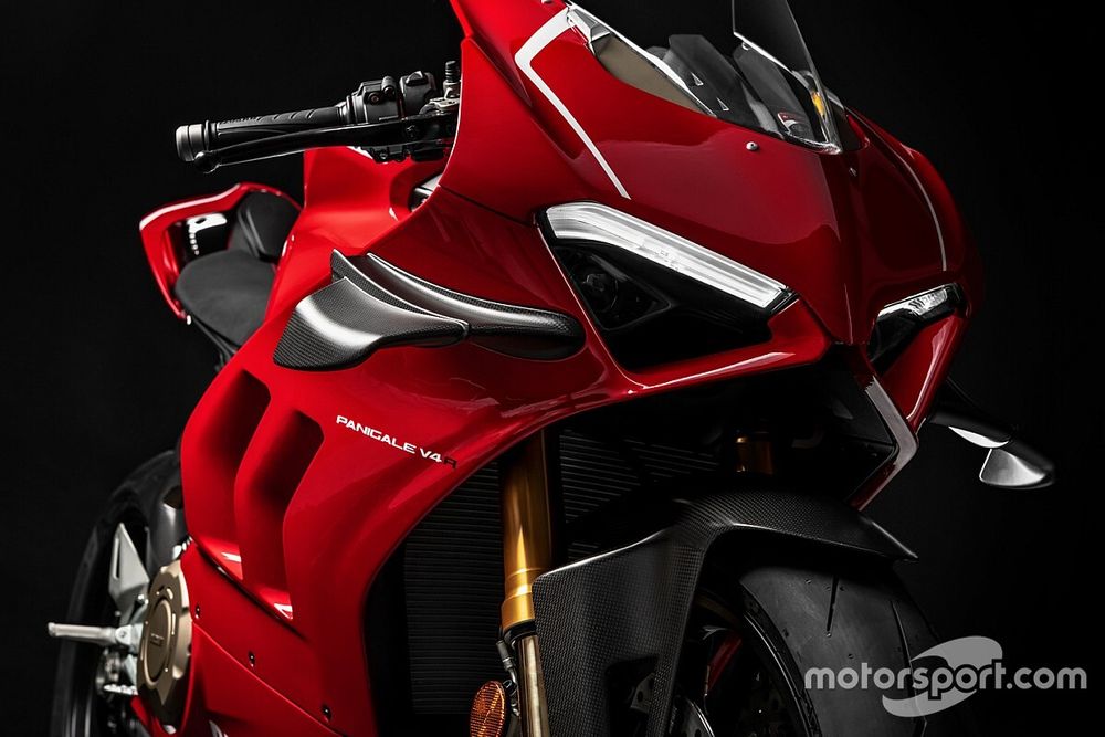 Ducati riaccende i motori: riparte la produzione