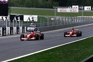 Barrichello “apaga" GP da Áustria de 2002 com lança-chamas: “Hoje sim!”