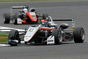 EK F3 Monza: Daruvala scoort nipt pole voor race één