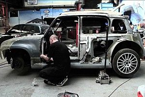 Video: Renault 4L con motor V6, así se construyó