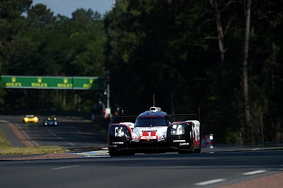 Le Mans: Porsche voor Toyota in eerste training