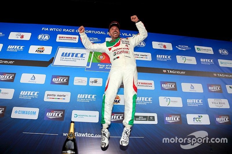 Podium : Tiago Monteiro, Honda Racing Team JAS, Honda Civic WTCC