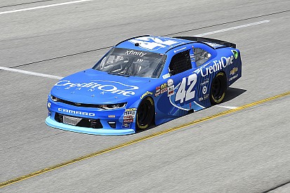 Na prorrogação, Larson vence etapa de Richmond na Xfinity