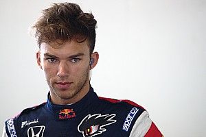 Гасли выиграл вторую подряд гонку Суперформулы