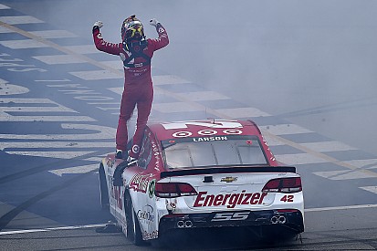Larson justifies Knoxville Nationals hall pass with Michigan win
