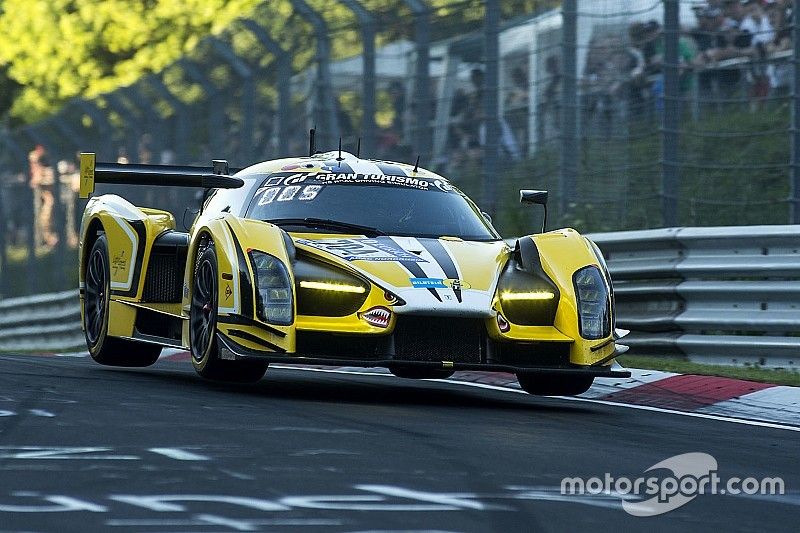 24h Nürburgring 2017: Glickenhaus gewinnt die Startphase