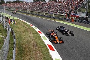Alonso says stewards "having a Heineken" during Palmer incident