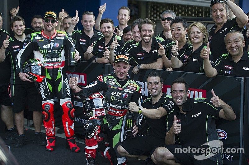 Victoire pour Jonathan Rea, Kawasaki Racing, troisième place pour Tom Sykes, Kawasaki